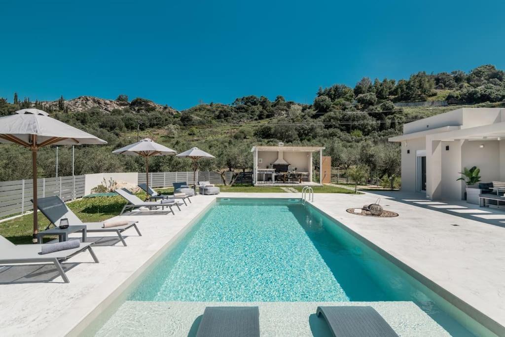 Melissia Luxury Villa Kalamákion エクステリア 写真