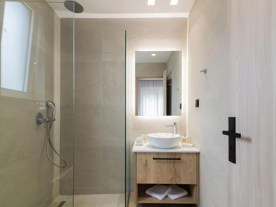 Melissia Luxury Villa Kalamákion エクステリア 写真