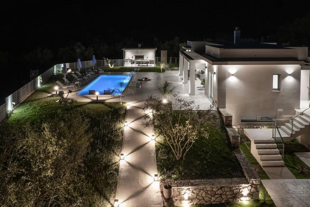 Melissia Luxury Villa Kalamákion エクステリア 写真