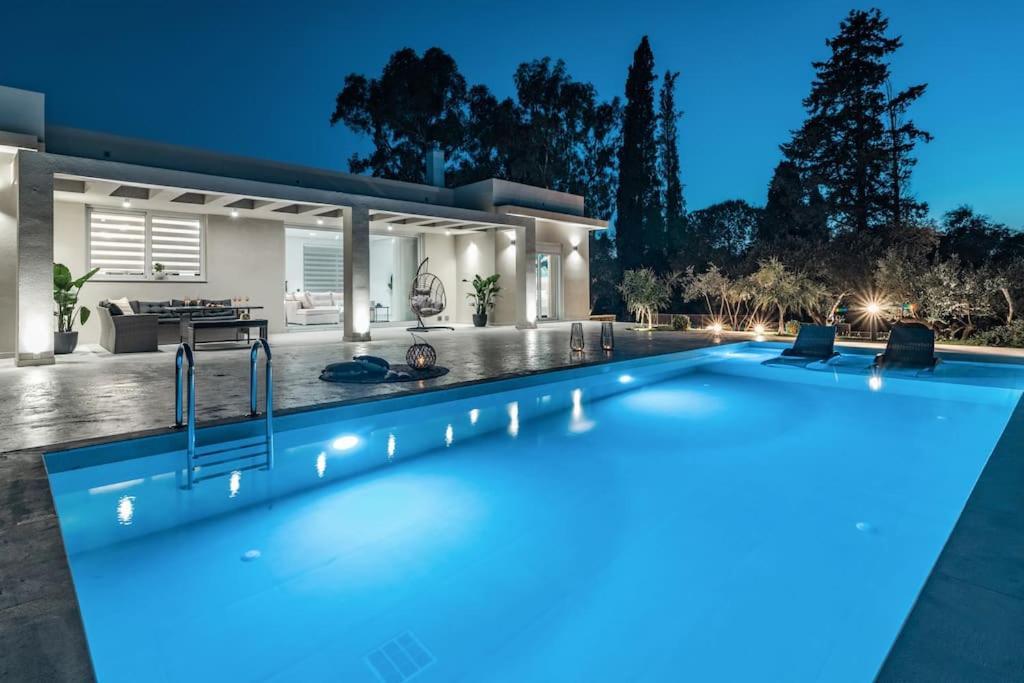 Melissia Luxury Villa Kalamákion エクステリア 写真